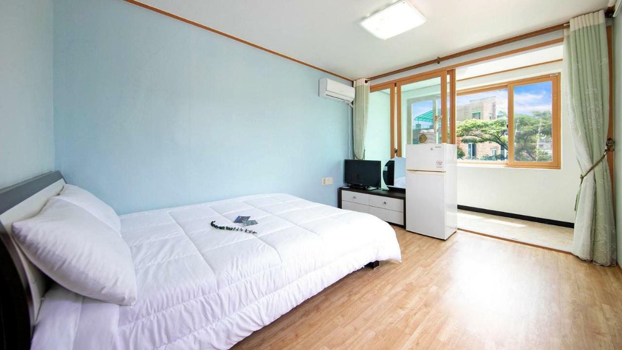 Samcheok Sol Beach Pension Εξωτερικό φωτογραφία