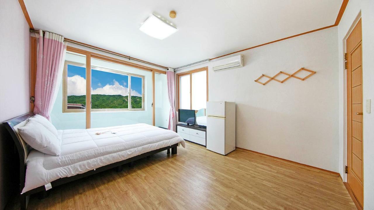 Samcheok Sol Beach Pension Εξωτερικό φωτογραφία