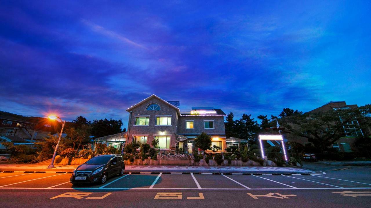 Samcheok Sol Beach Pension Εξωτερικό φωτογραφία